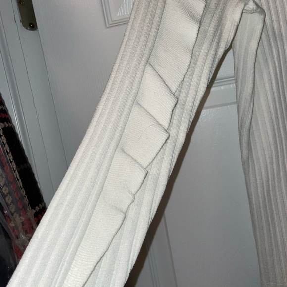 NWOT EXPRESS light weight ruffle sweater. - Picture 6 of 6